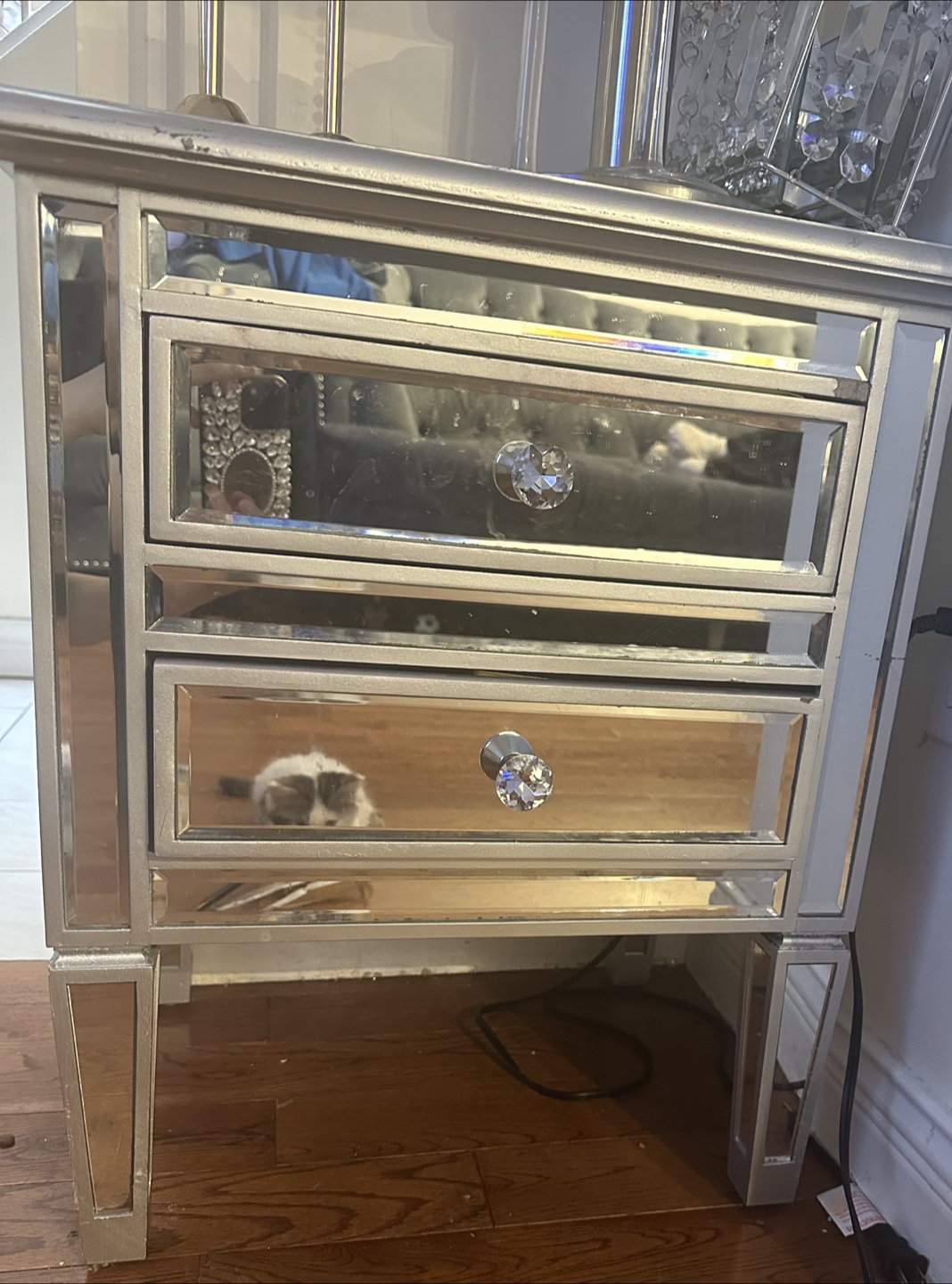 2 pieces Mirrored Nightstand - Damaged