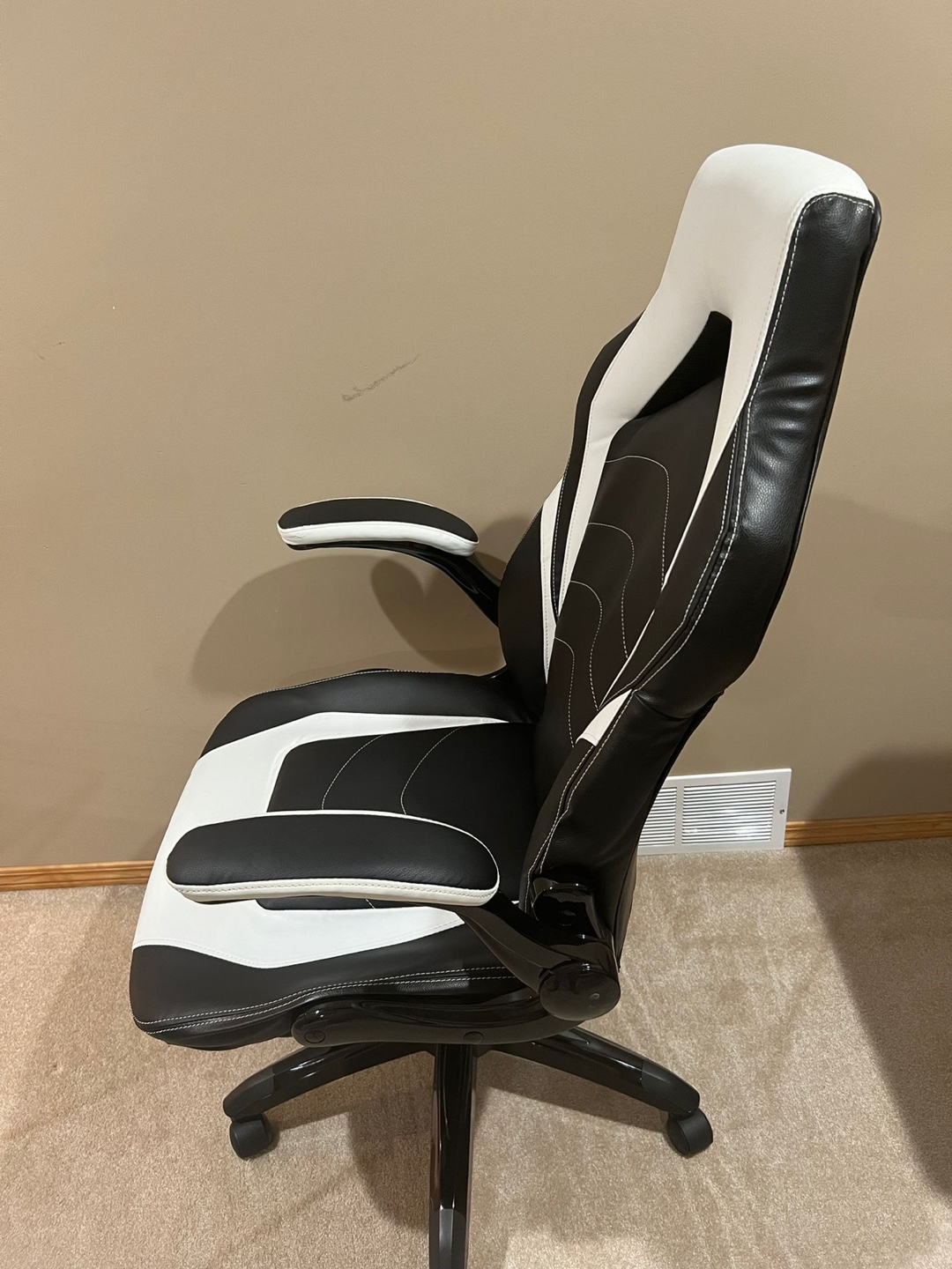 Black and White Gaming Chair