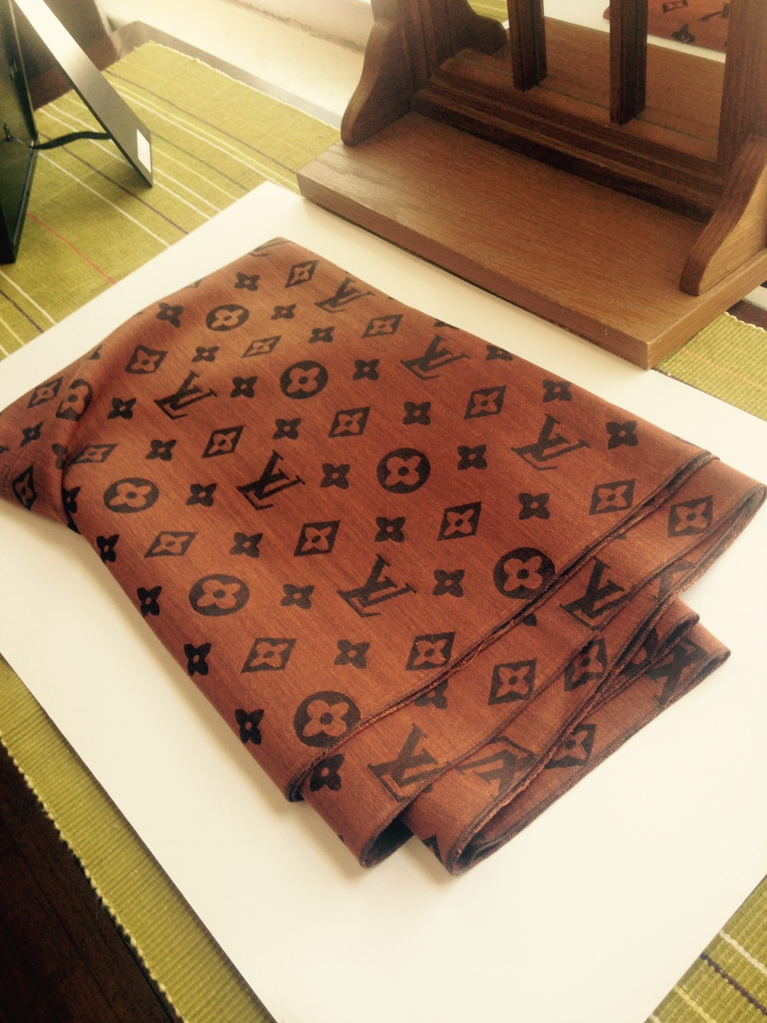 Louis Vuitton Shawl - photo 5