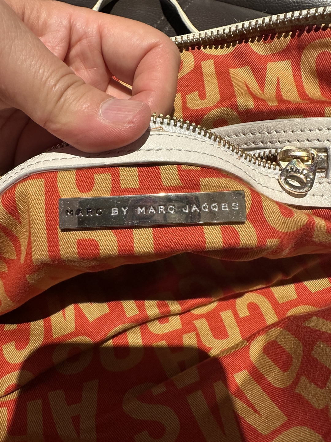 Marc by Marc Jacobs White Leather Satchel - photo 3