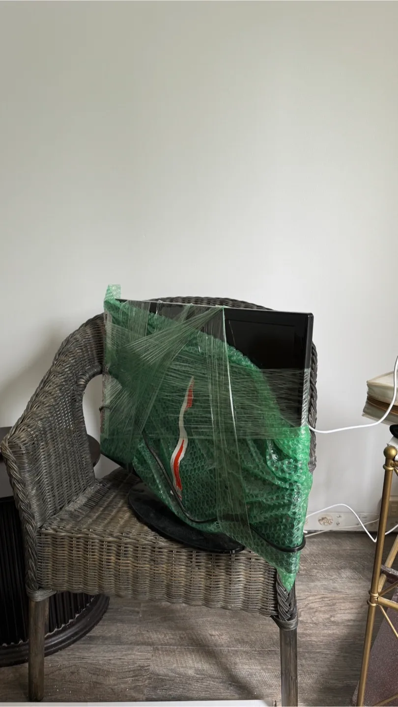 ESTATE SALE: Electronics! thumbnail