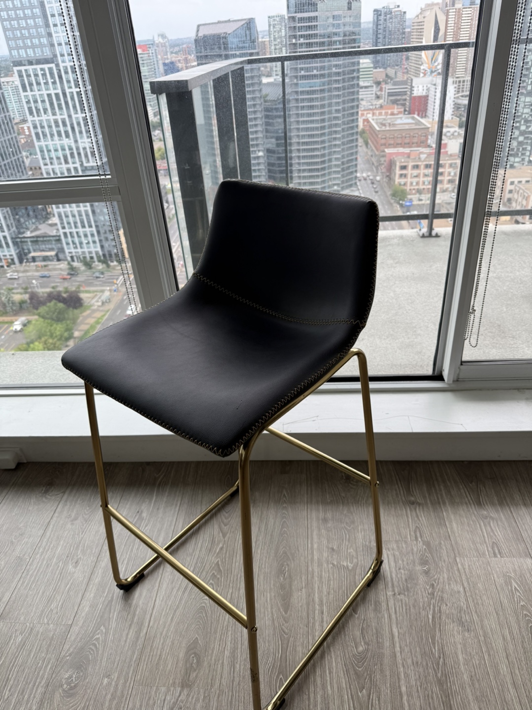 Bar Stools - Black Leather and Gold Frame - photo 3