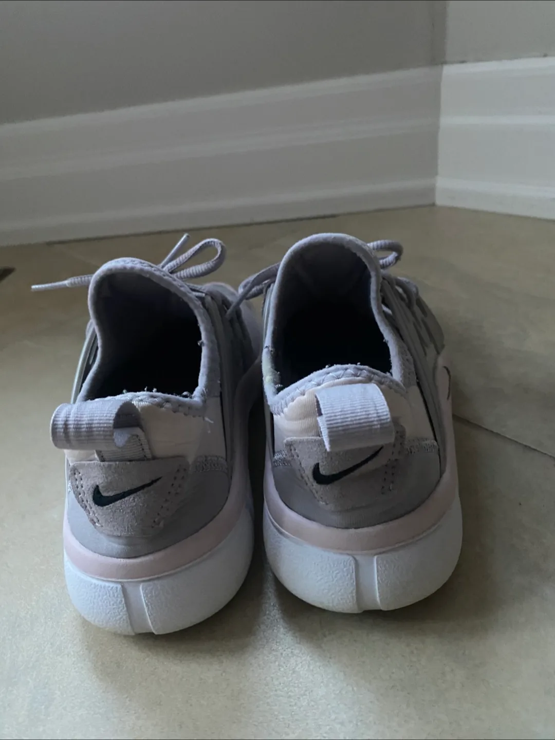 Nike Presto Fly Gray Sneakers image indicator(3)