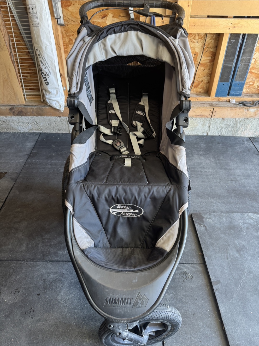 Baby Jogger Summit X3 Stroller - photo 2