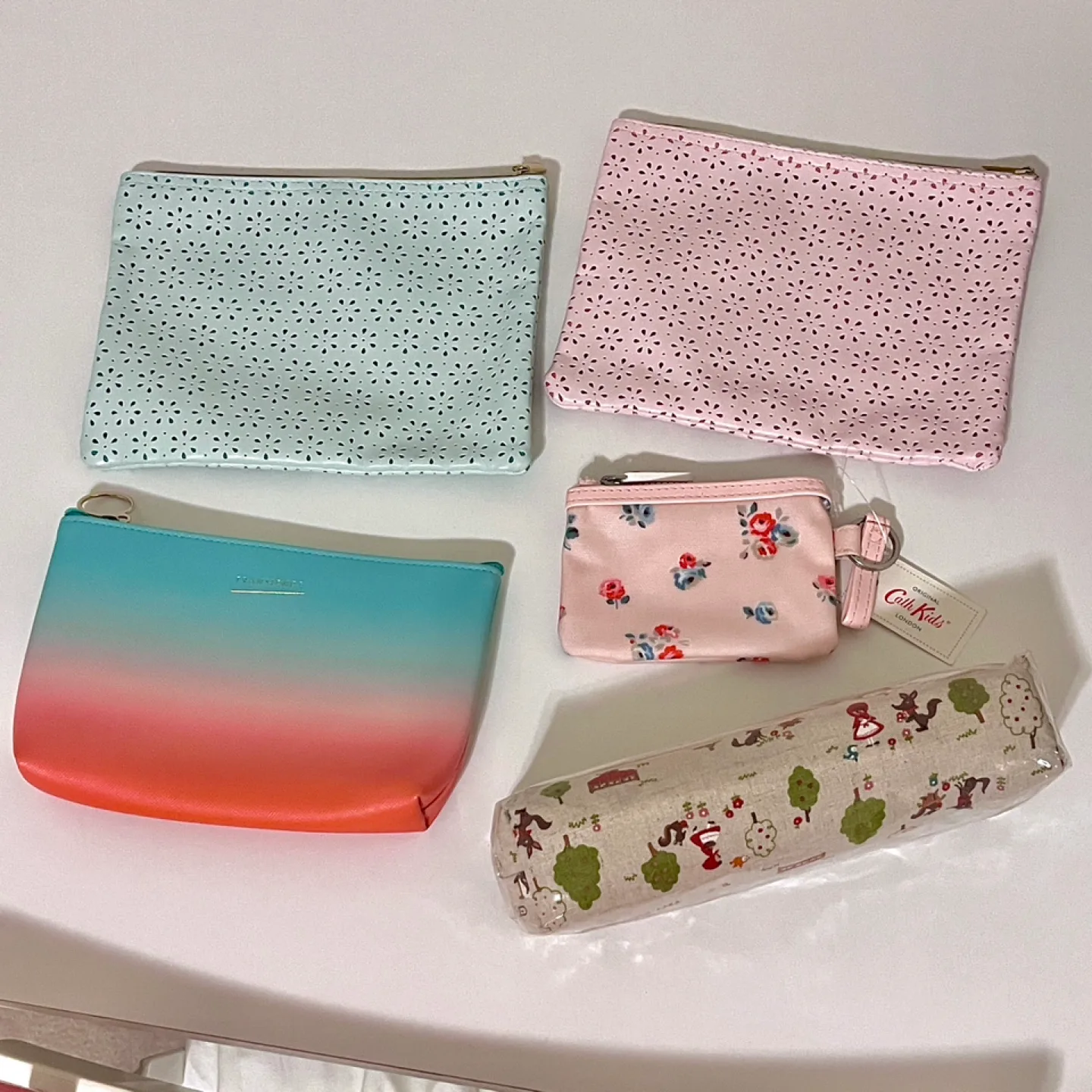 Pouches from Japan and England thumbnail