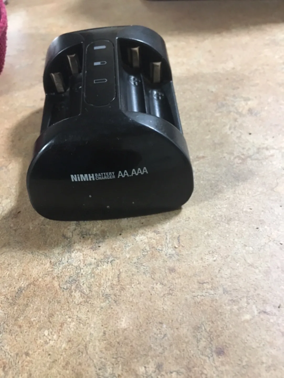 Energizer NiMH Battery Charger image indicator(2)