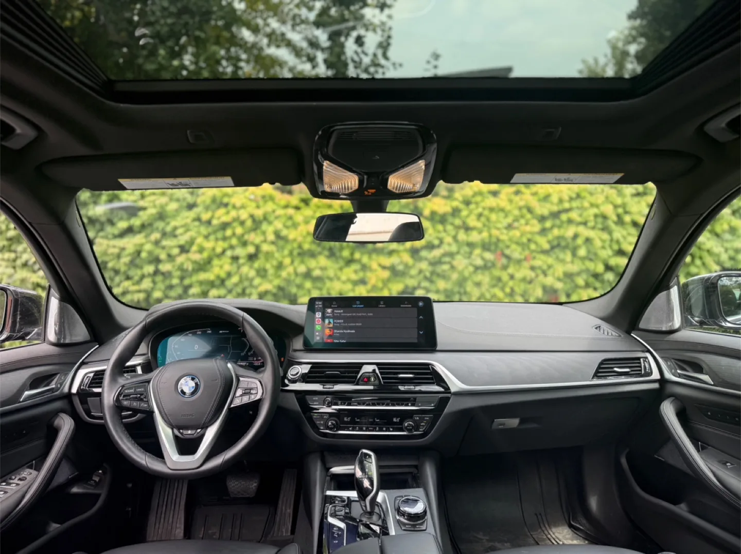 2022 BMW 3 series thumbnail