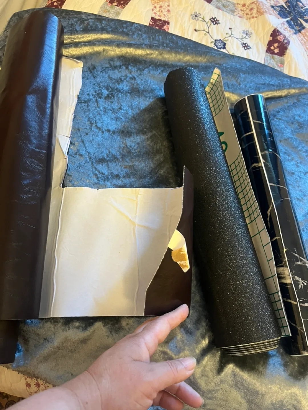 Rolls of Decorative Contact Paper image indicator(2)