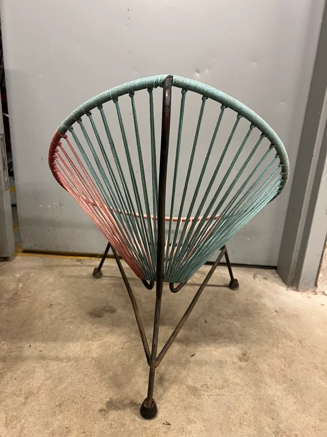 Retro Acapulco Style Chair image indicator(3)