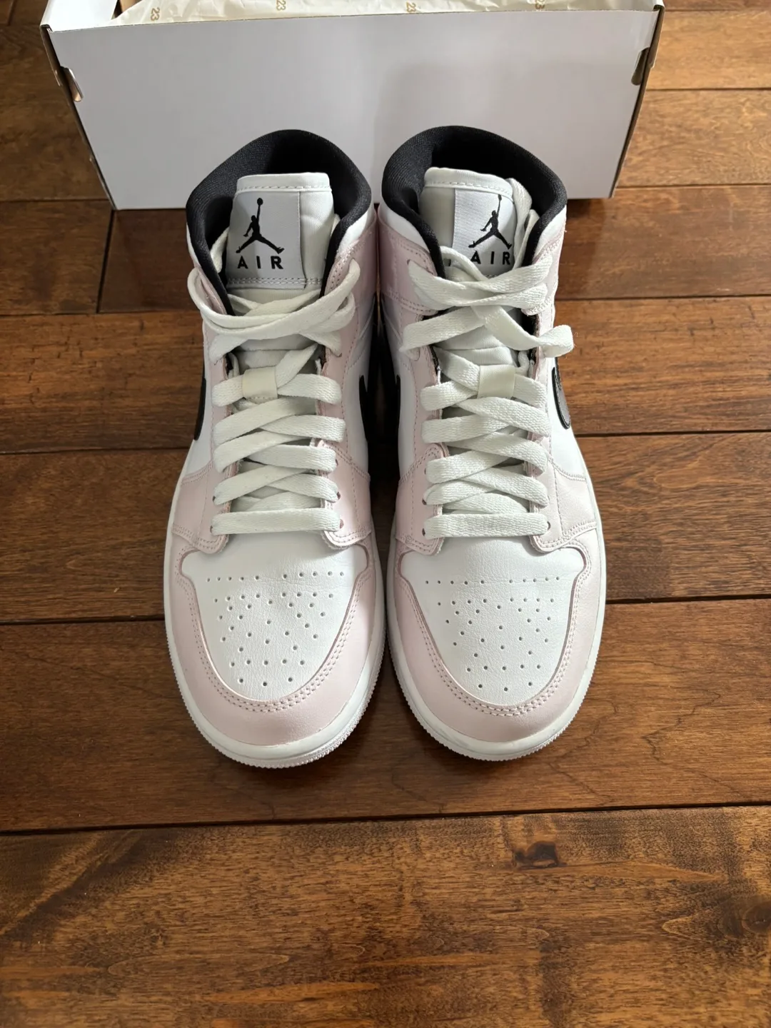 Jordans original in shoe box image indicator(2)