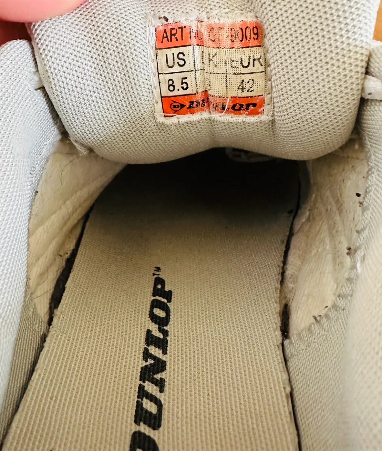 Dunlop White Running Shoes - Size 8.5 image indicator(4)