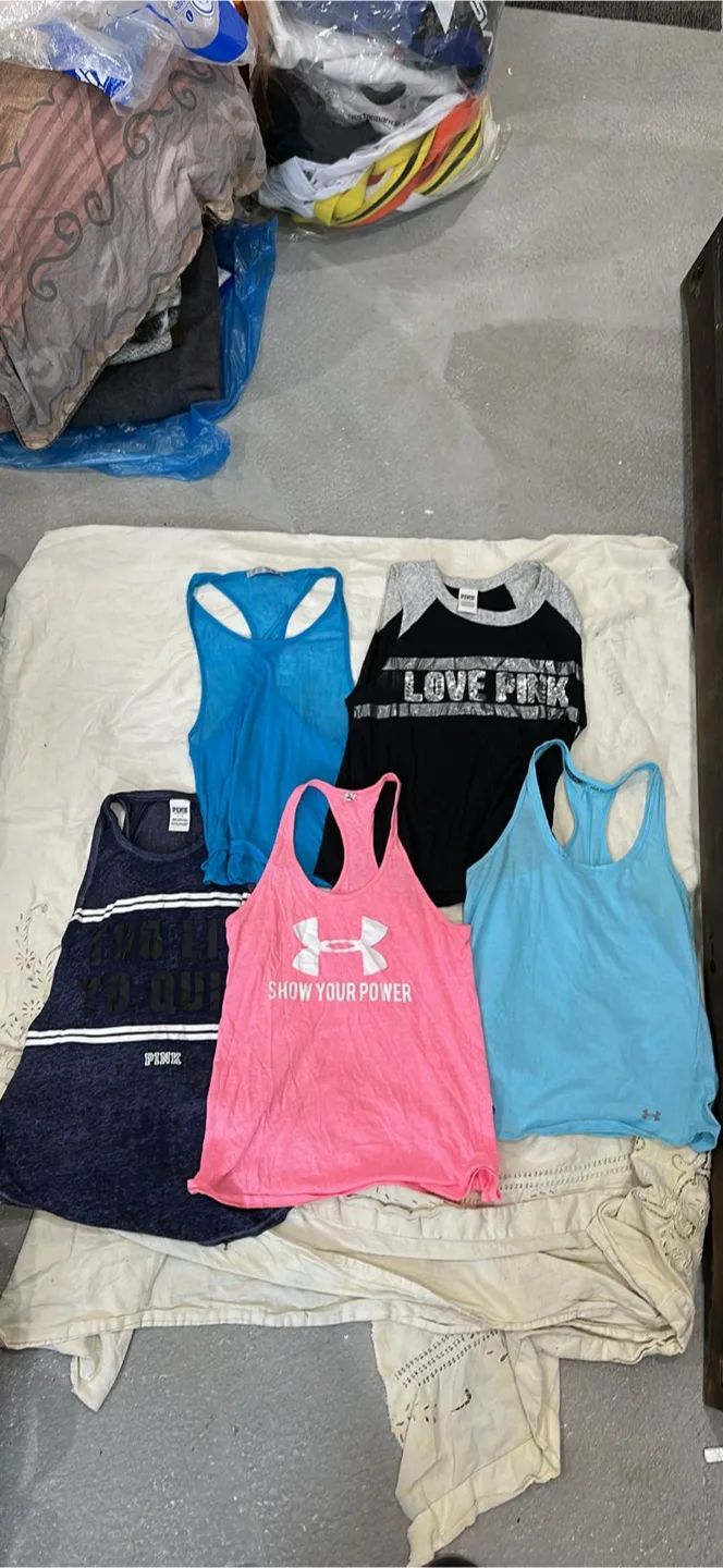 Mixed Lot of Women's Tank Tops thumbnail