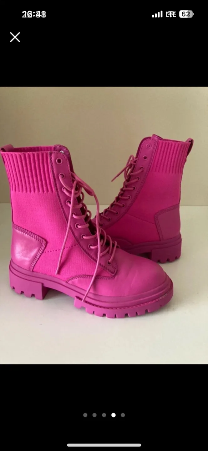 Pink leather boots image indicator(4)