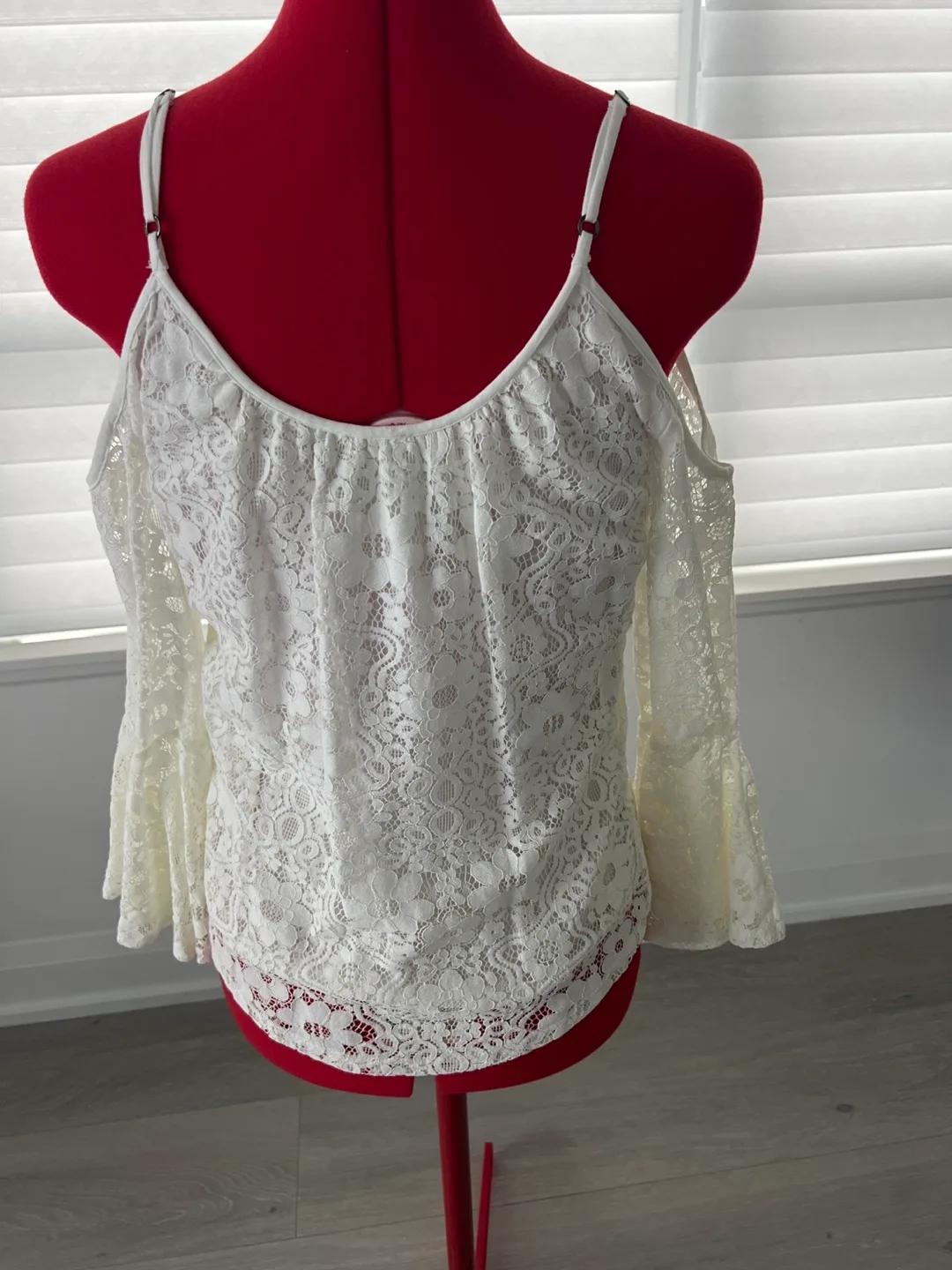 Hollister White Lace Cold Shoulder Top - XS image indicator(2)