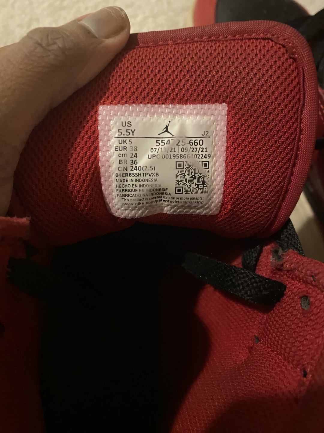 Air Jordan 1 Mid, Red/Black, Size 5.5Y - photo 2