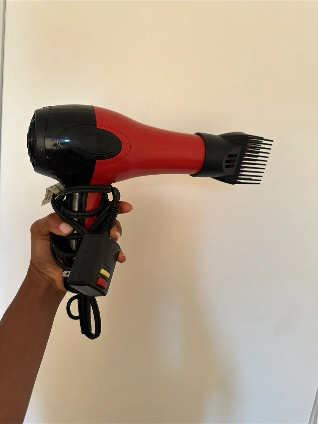 Kiss 1875 Pro Tourmaline Ceramic Hair Dryer image indicator(2)