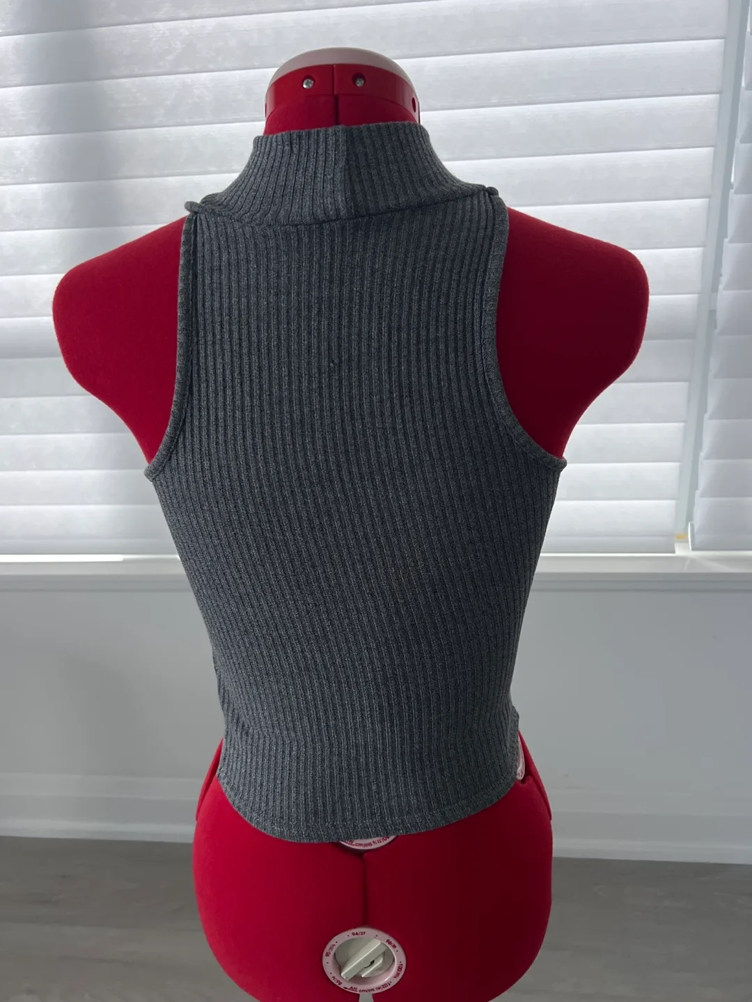 Grey Ribbed Knit Sleeveless Top image indicator(2)