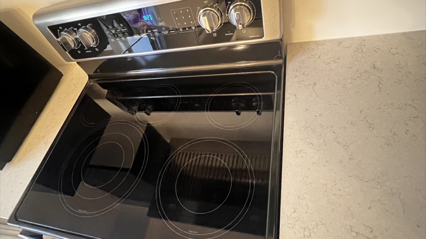 Whirlpool Stainless Steel Electric Range - photo 2