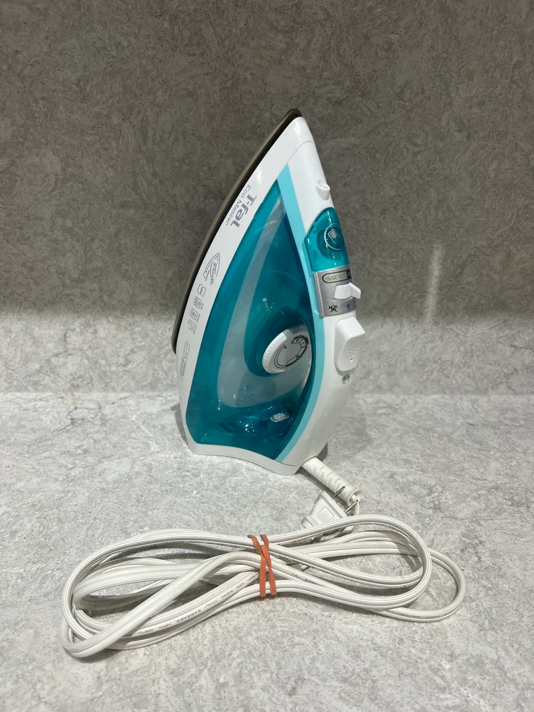 T-fal Easy Gliding Steam Iron thumbnail