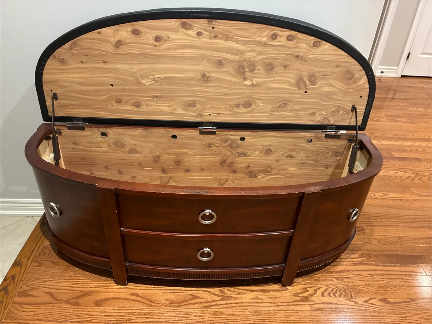 Storage Bench with Cedar image indicator(2)