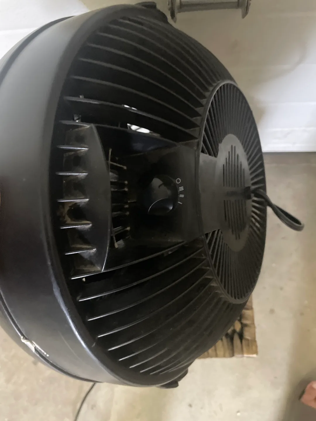 Honeywell Black Table Fan - 12 inch image indicator(3)