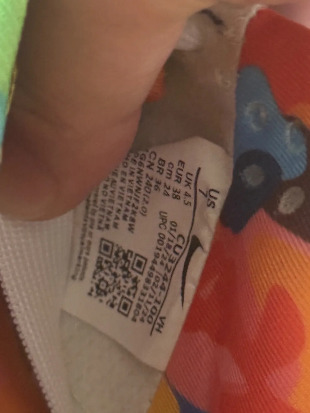 Nike shoes image indicator(3)