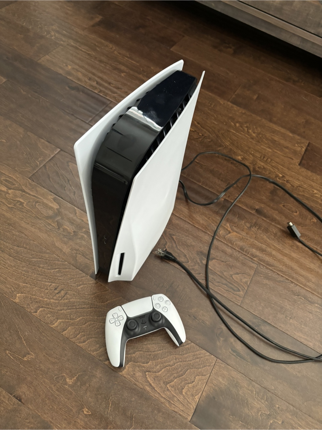 PS5 Console（825GB) with Controller - no packaging