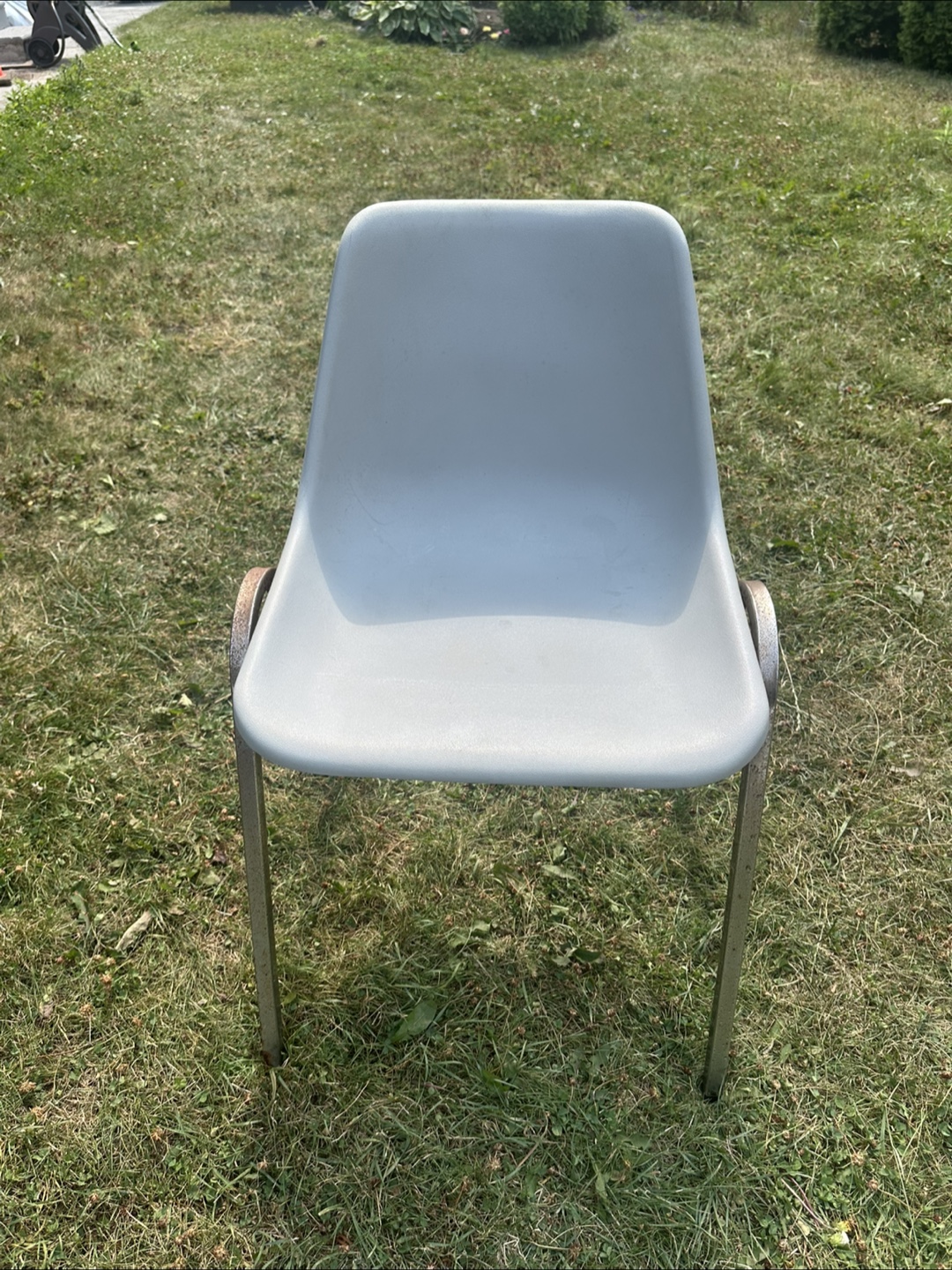 Vintage grey Stacking Chair - photo 3