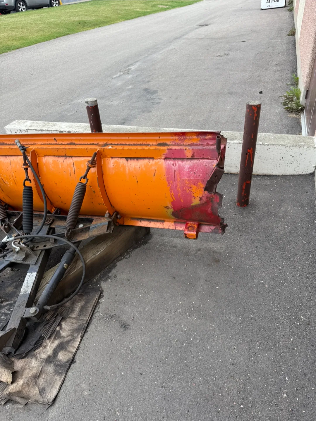 Used Snow Plow - Red & Orange image indicator(4)