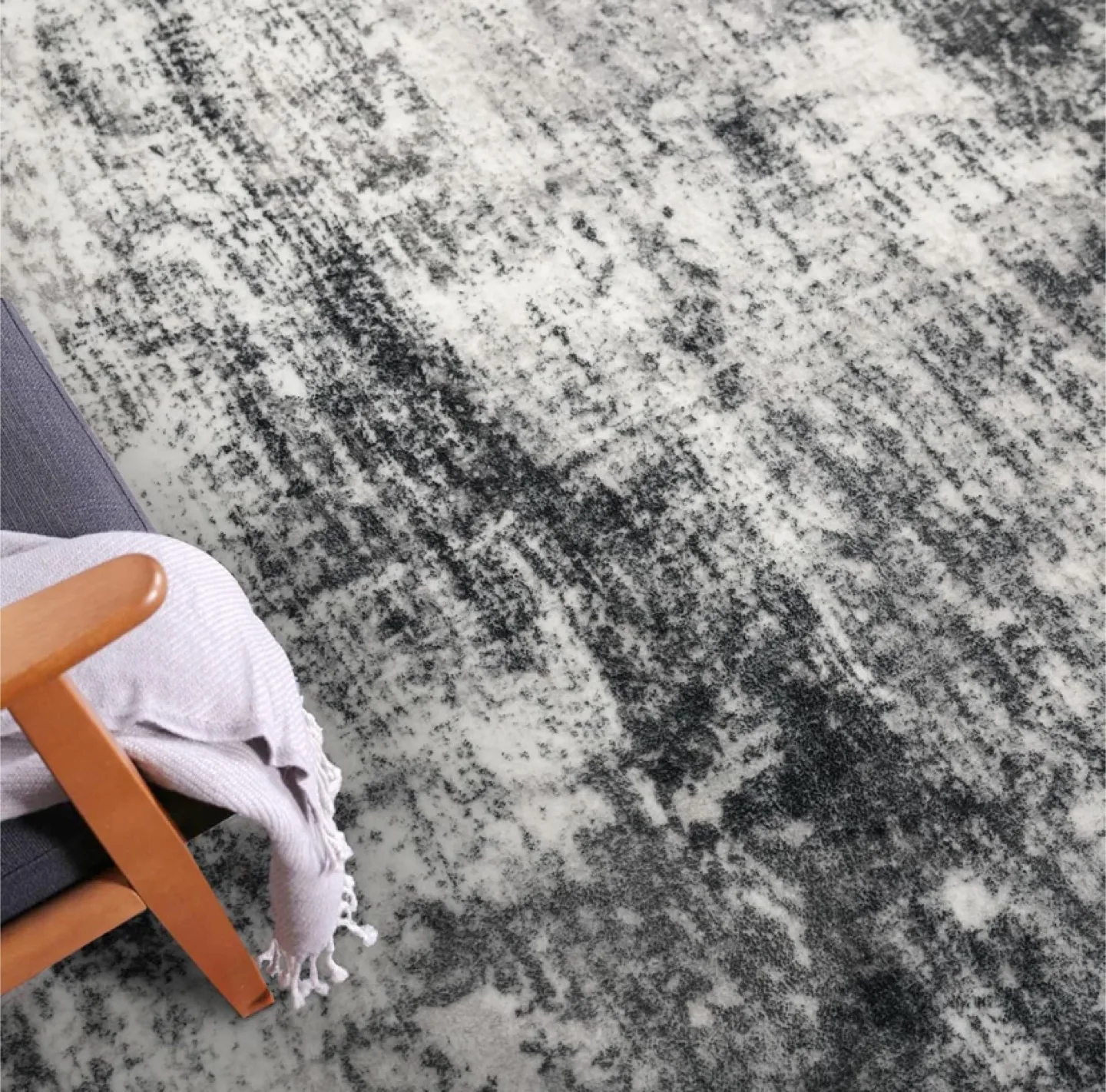 6.11 ft Round Area Rug - Black & White image indicator(5)