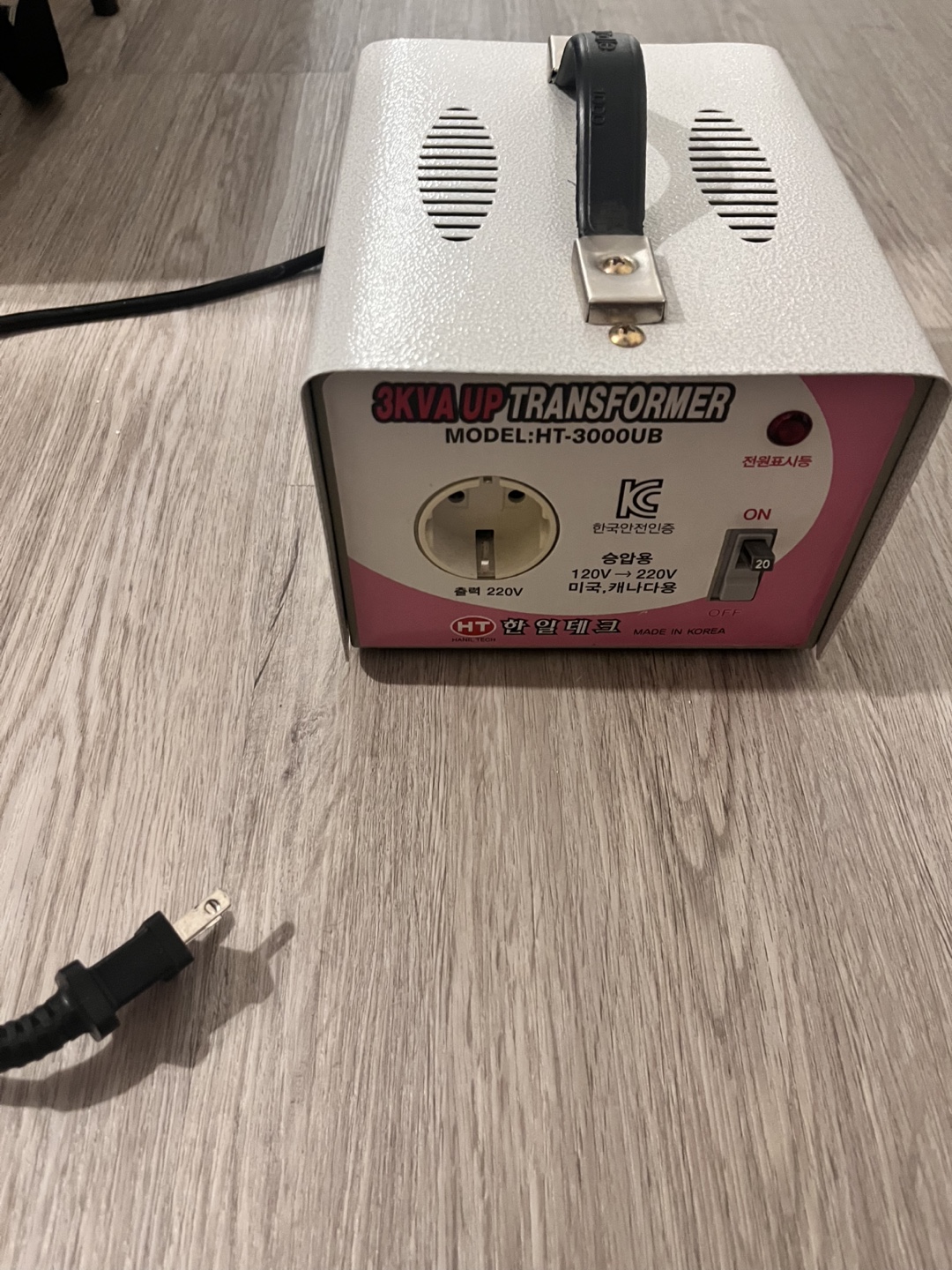 변압기 Transformer 220V to 110V - photo 2