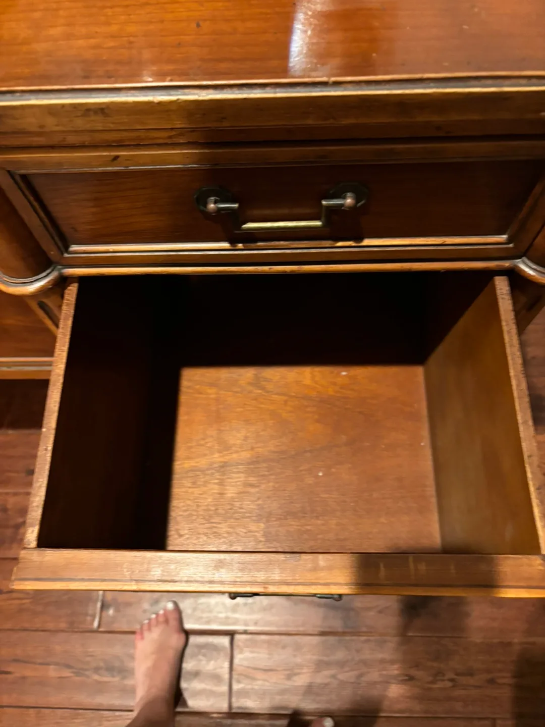 Wood Buffet Table image indicator(3)