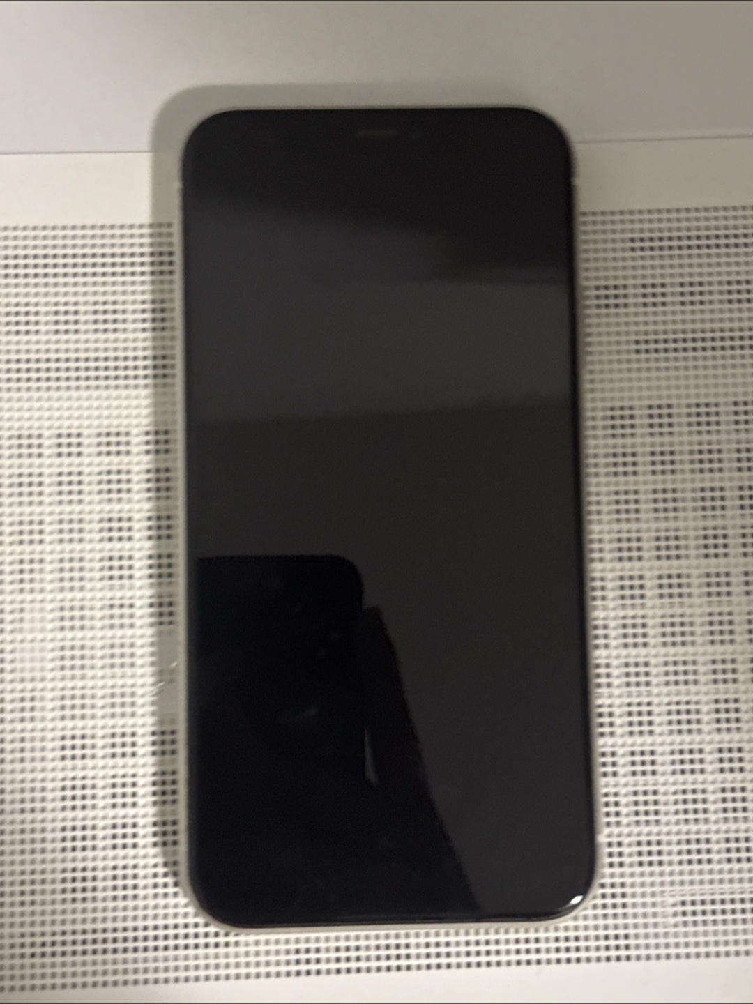 Apple iPhone 11 - White - photo 3