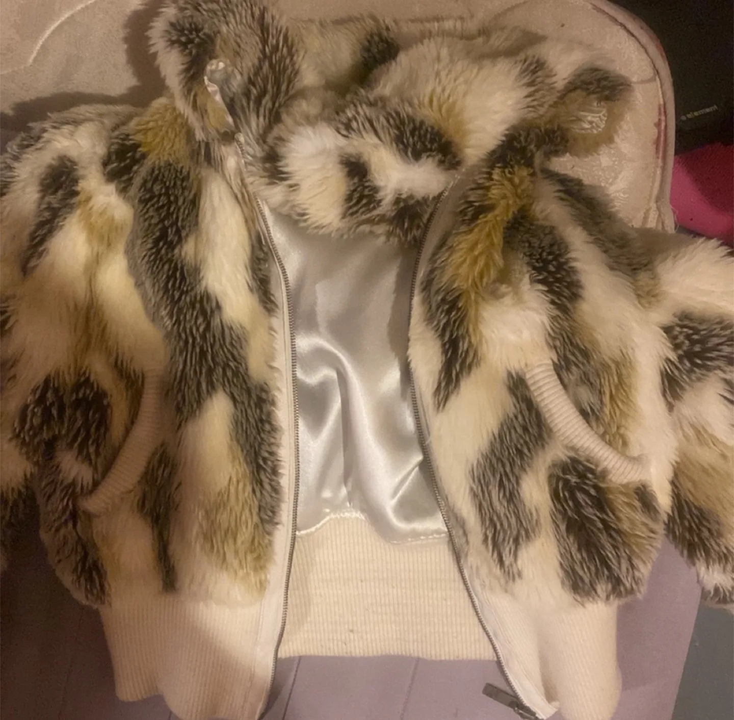 🧡 CORTEIZ CORTEIZ FLUFFY STYLISH PRINT jacket thumbnail