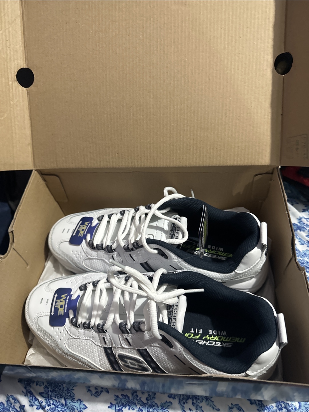Skechers Vigor 2.0 Serpentine White/Navy - Size 8.5 - photo 4