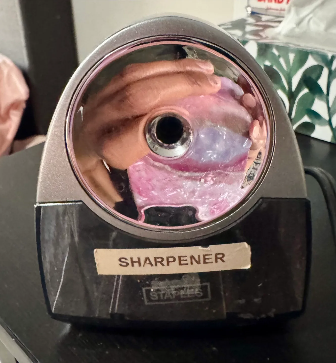Staples Power Pro Electric Pencil Sharpener