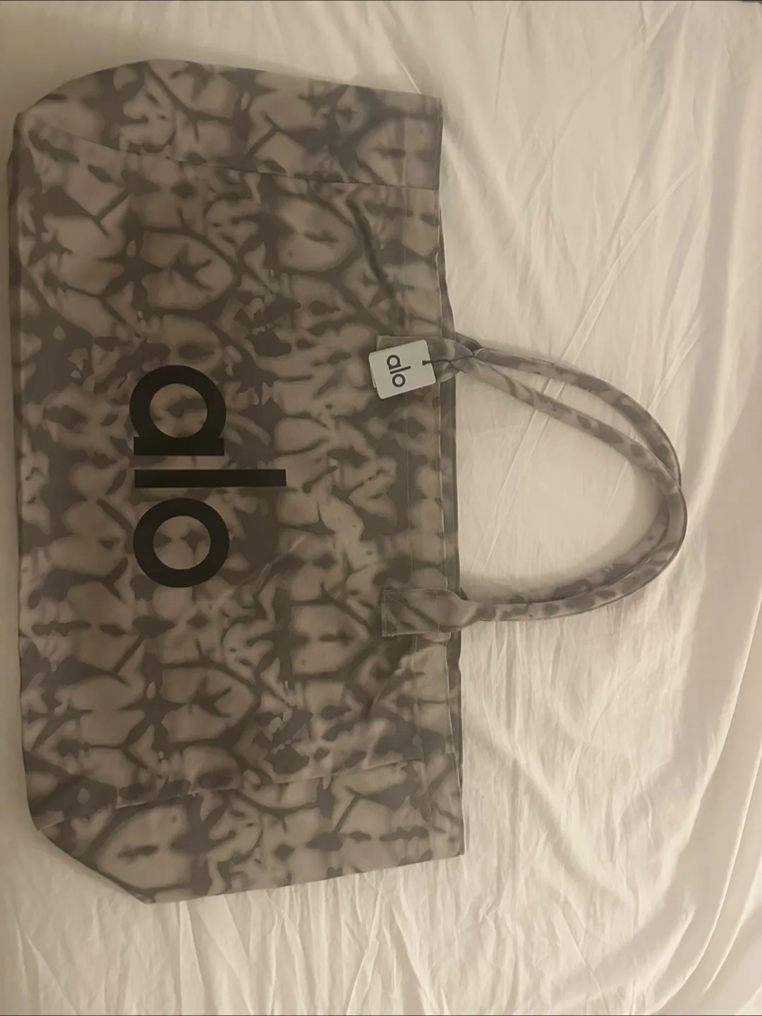 Alo Yoga Grey Tie Dye Tote Bag - One Size thumbnail