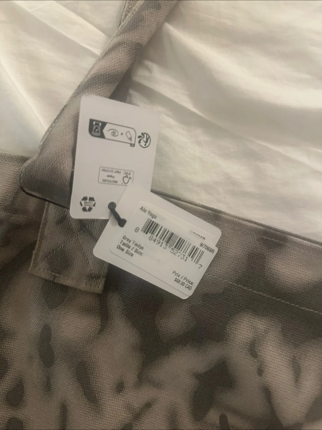 Alo Yoga Grey Tie Dye Tote Bag - One Size image indicator(2)