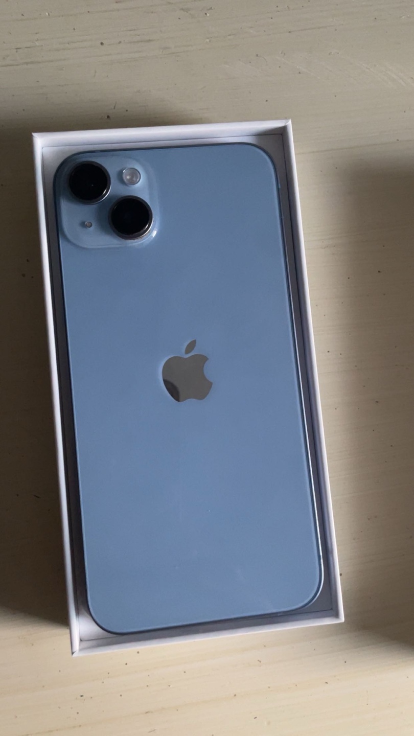 iPhone 14 Plus - photo 2