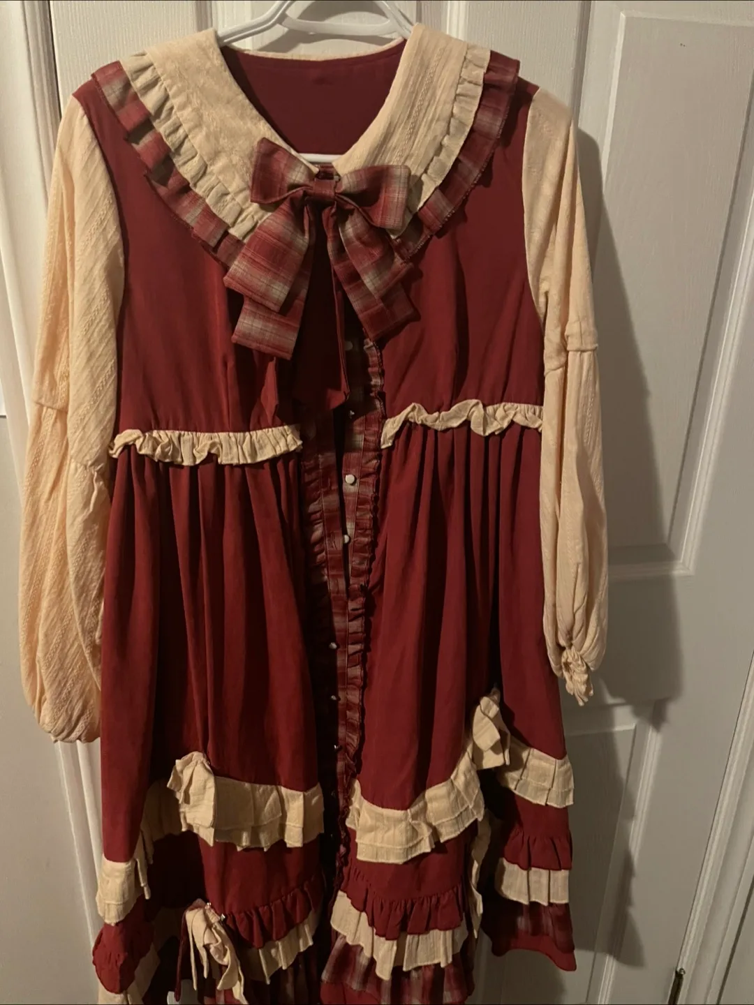 Lolita Dress with Cape and Headband image indicator(2)