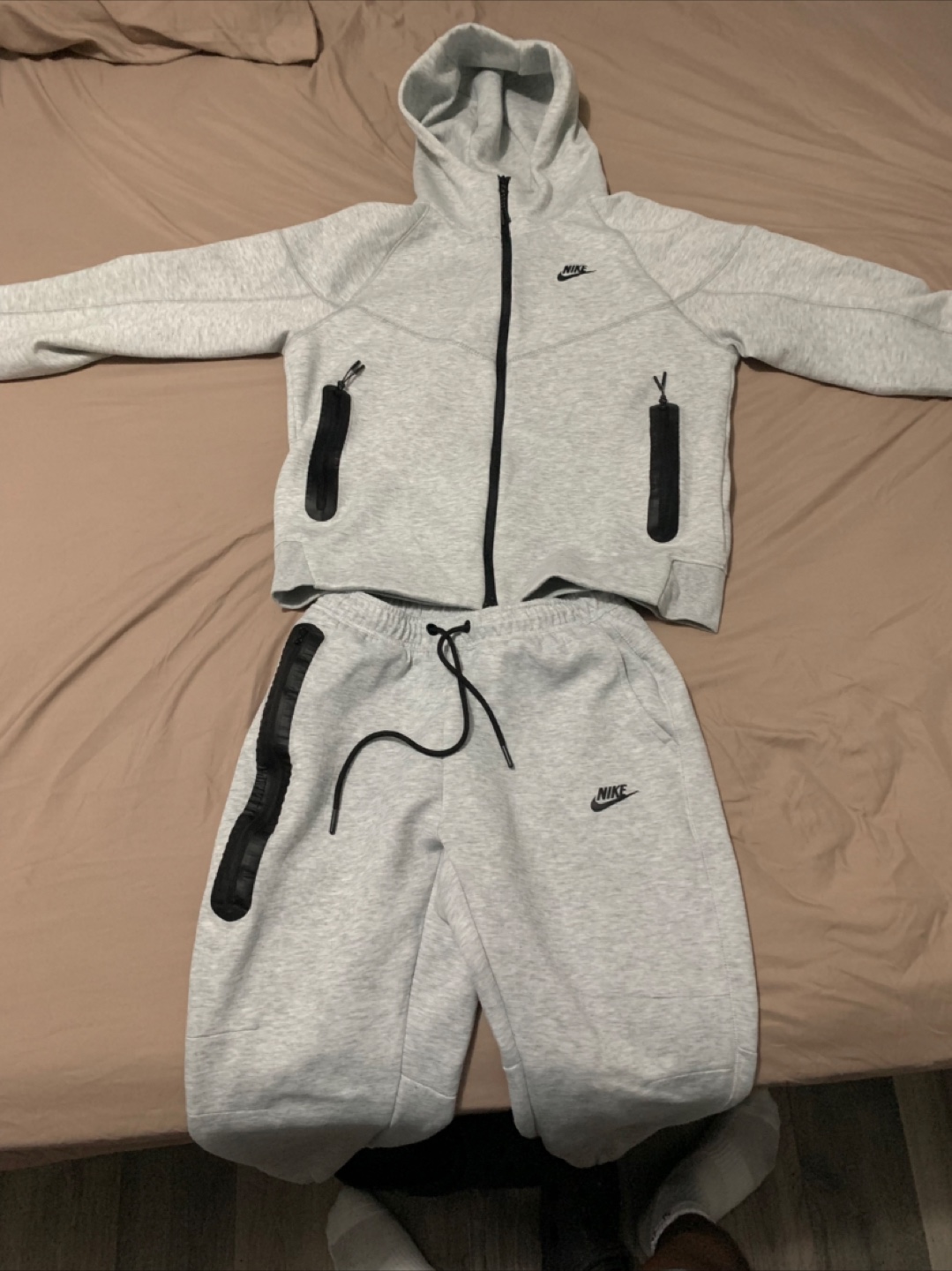 Nike Tech Fleece Grey Tracksuit
