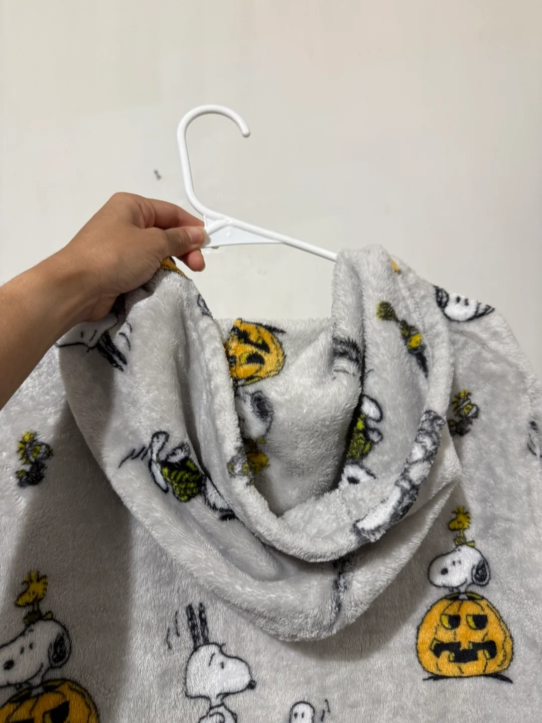 Peanuts Snoopy Halloween Robe - Size S/M image indicator(4)