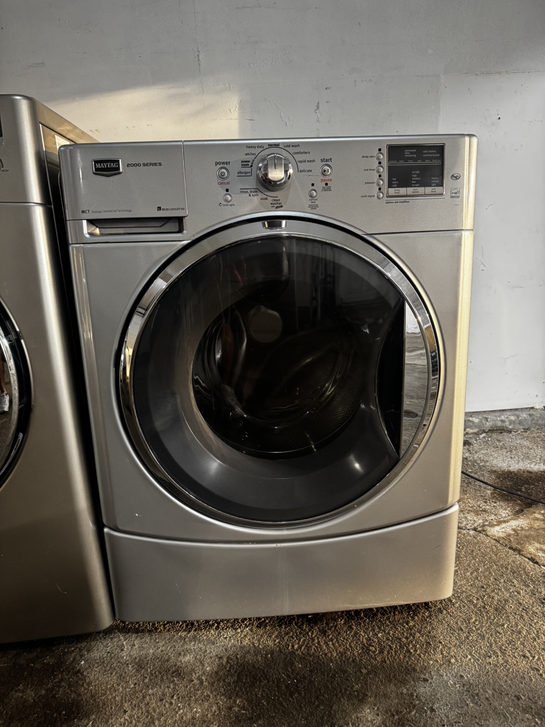 Front load excellent condition washer dryer - photo 2