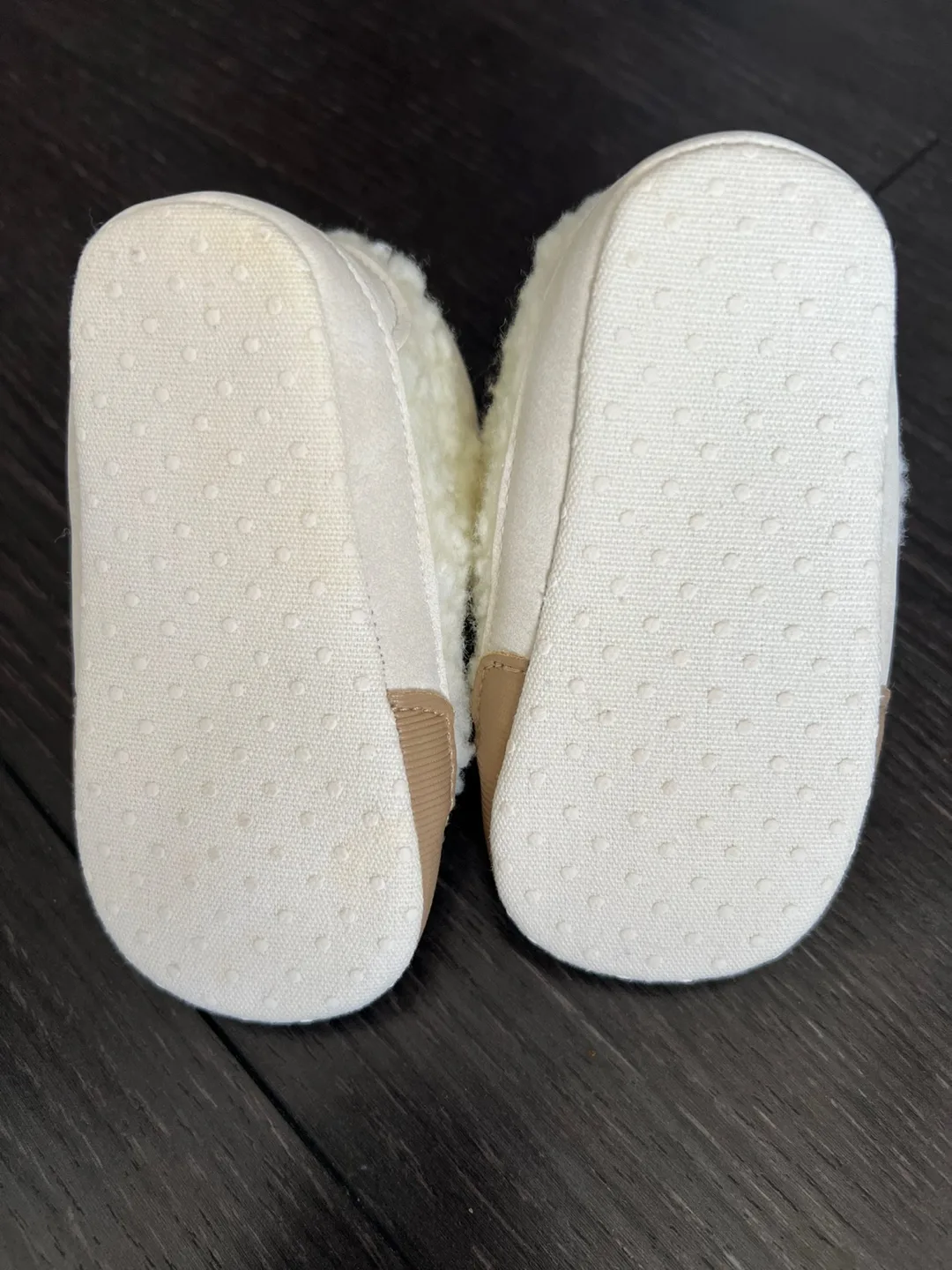 Carter's Baby Booties (6-9m) image indicator(3)