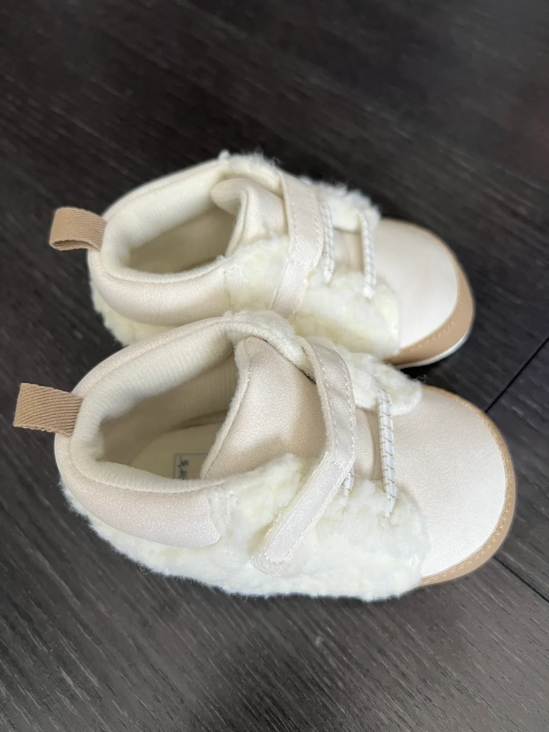 Carter's Baby Booties (6-9m) thumbnail