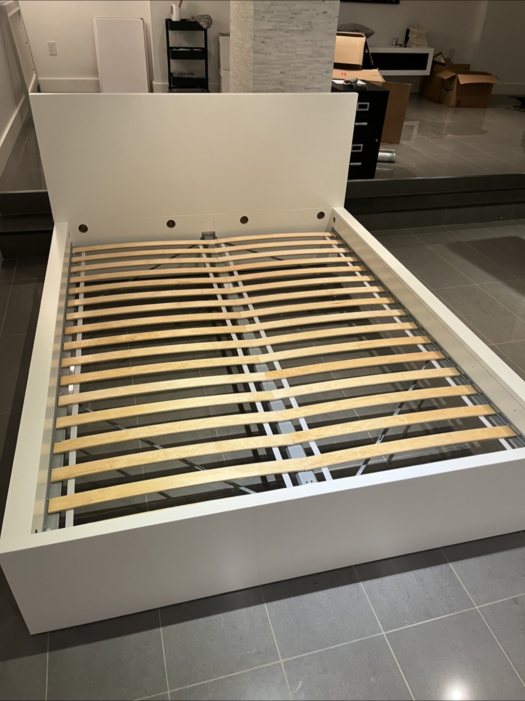 White ikea Bed Frame - Queen Size - photo 3