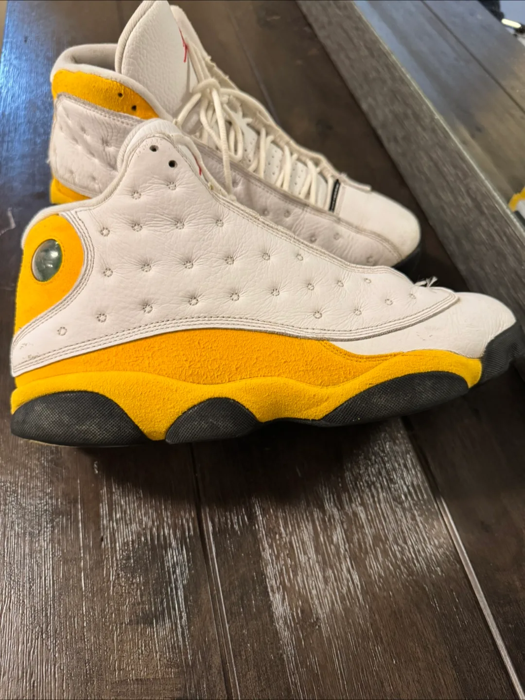 Men’s Air Jordan 13 Retro White/Yellow Size 12 Men image indicator(7)