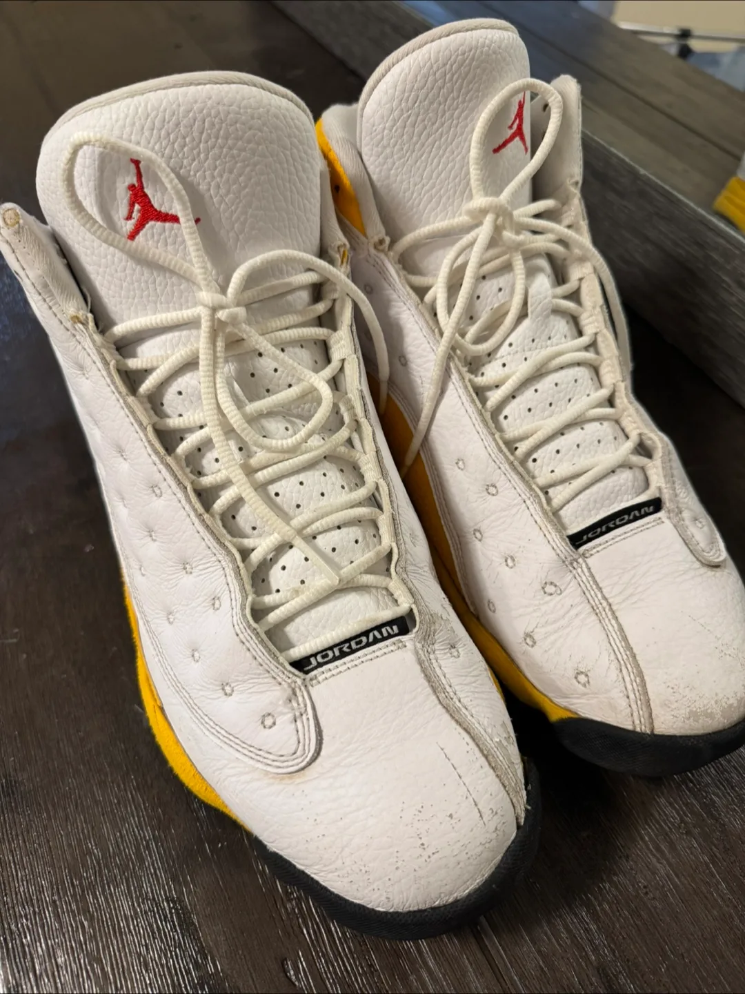 Men’s Air Jordan 13 Retro White/Yellow Size 12 Men image indicator(2)