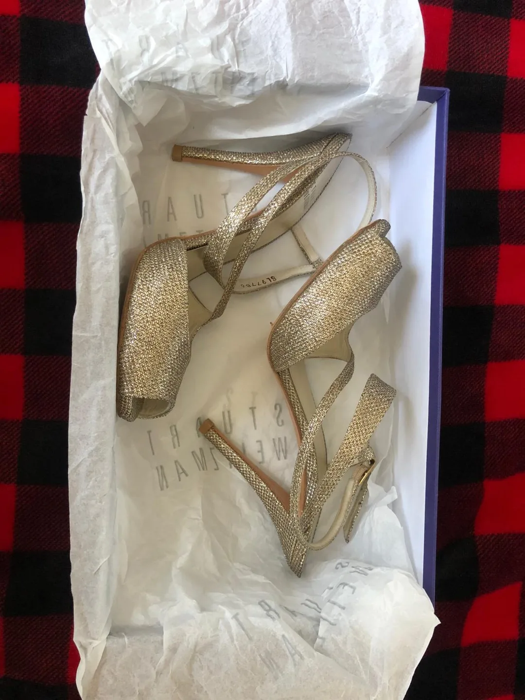 Stuart Weitzman Gold Heels - Size 6.5 image indicator(2)
