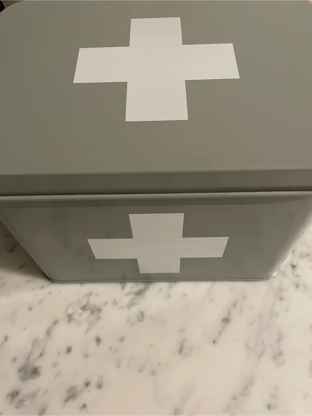 First Aid/supplies tin box image indicator(5)